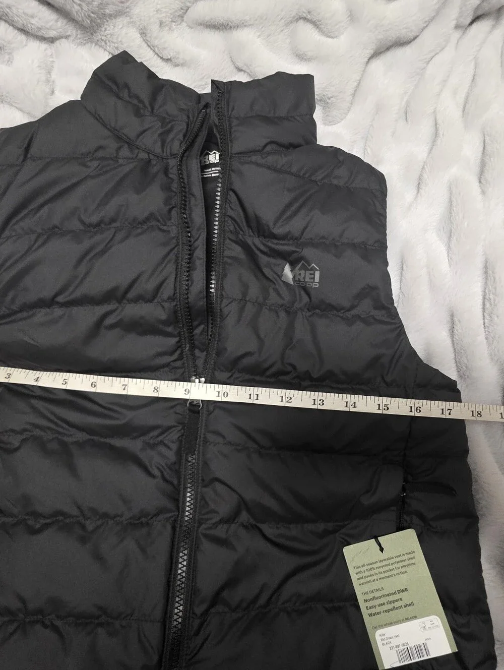 REI Co-op Down 650 Kids Black Vest NWT Size Large Unisex